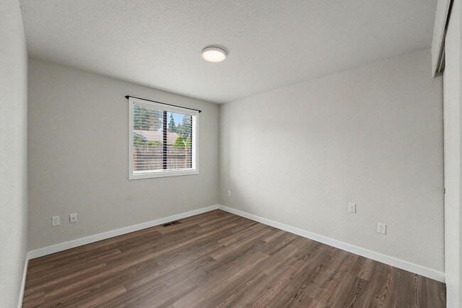 Building Photo - 9123 Wendy Dr SE