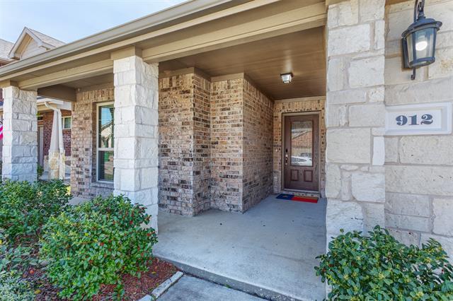 Building Photo - 912 Lake Cypress Ln