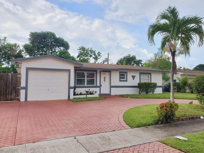 Building Photo - 3377 NW 22nd St