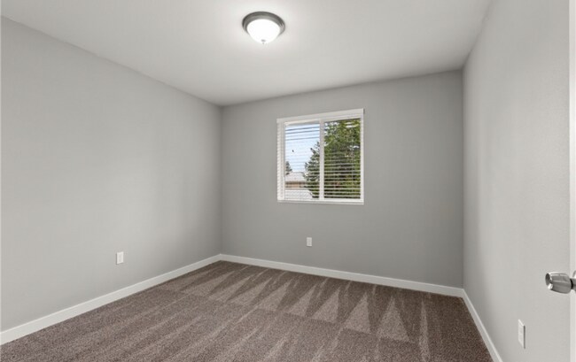 Building Photo - 1114 S Silver St