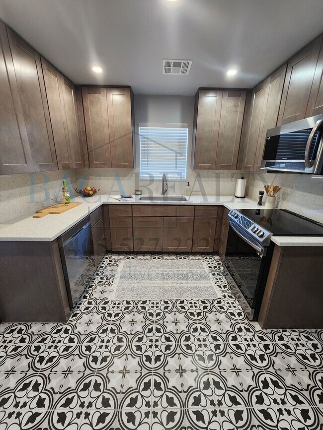 Building Photo - 3Br 2Ba house in Purcell!!