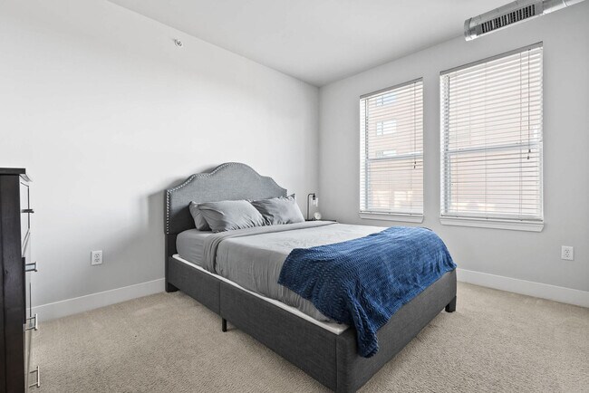 Building Photo - 235 S Delaware St