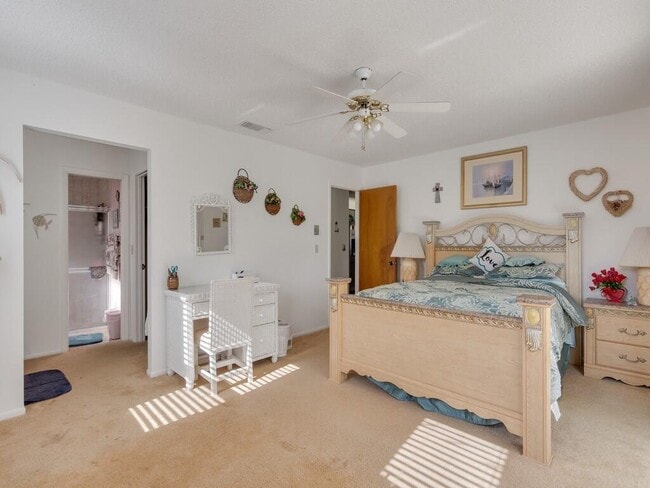 Building Photo - 2543 SE Price Ct