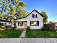 Building Photo - Four Bedroom Home in Northwest Grand Rapids