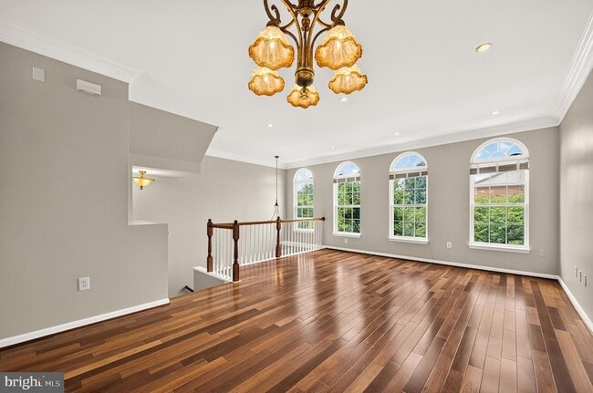Building Photo - 6805 Oregano Ln