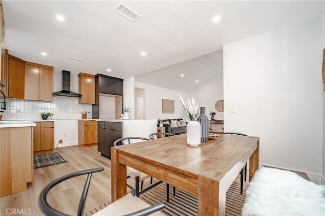 Building Photo - 6520 6th Ave