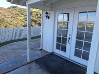 Building Photo - 954 Surrey Dr