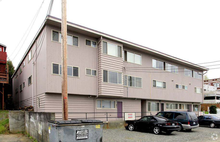 Building Photo - Rucker Court Apartments