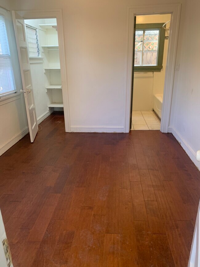 2nd Bedroom, walk-in closet & bath - 3728 E 5th St