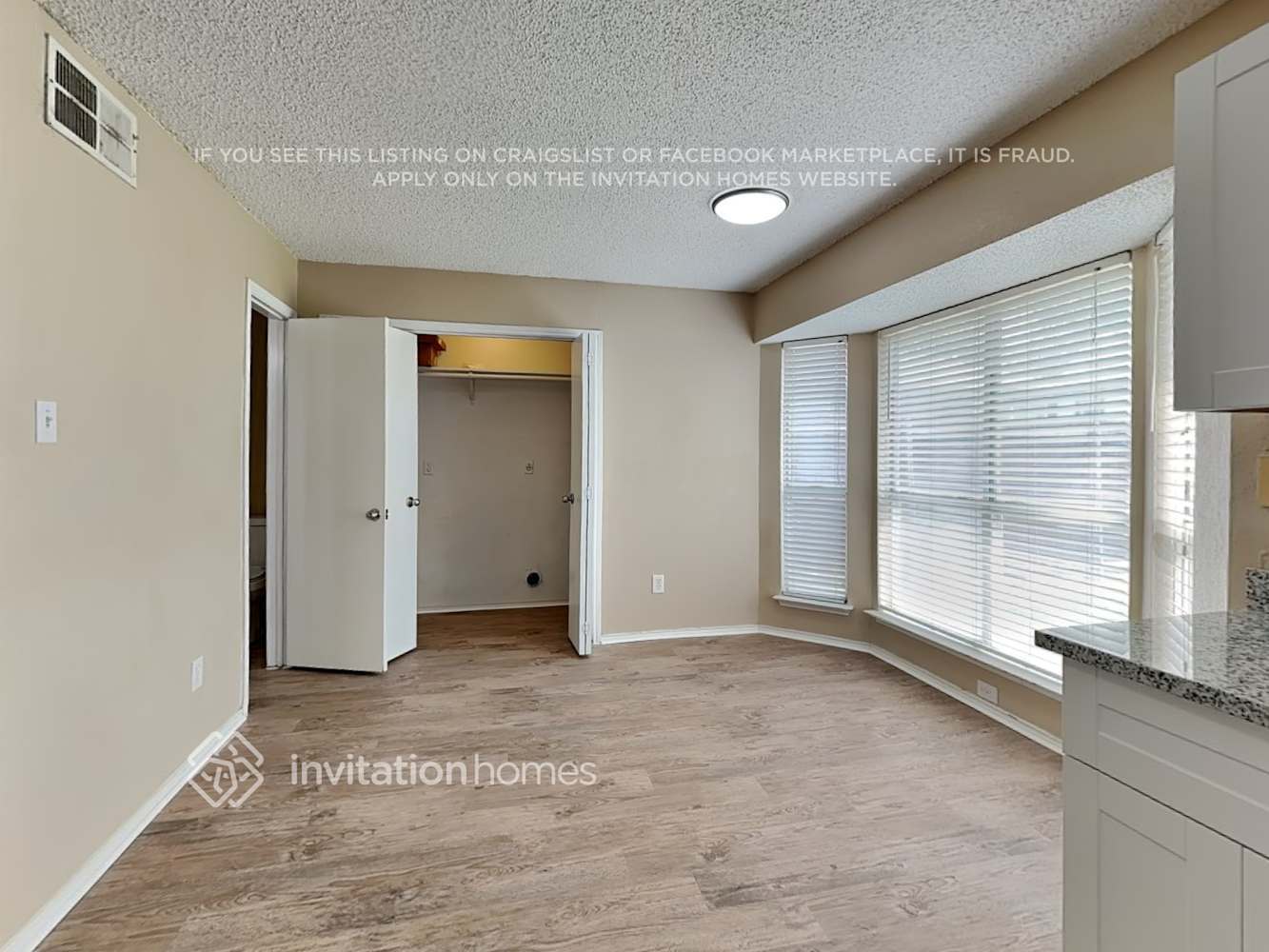 Building Photo - 504 Sea Rim Dr