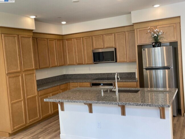 Building Photo - 3075 Windwalker Walk