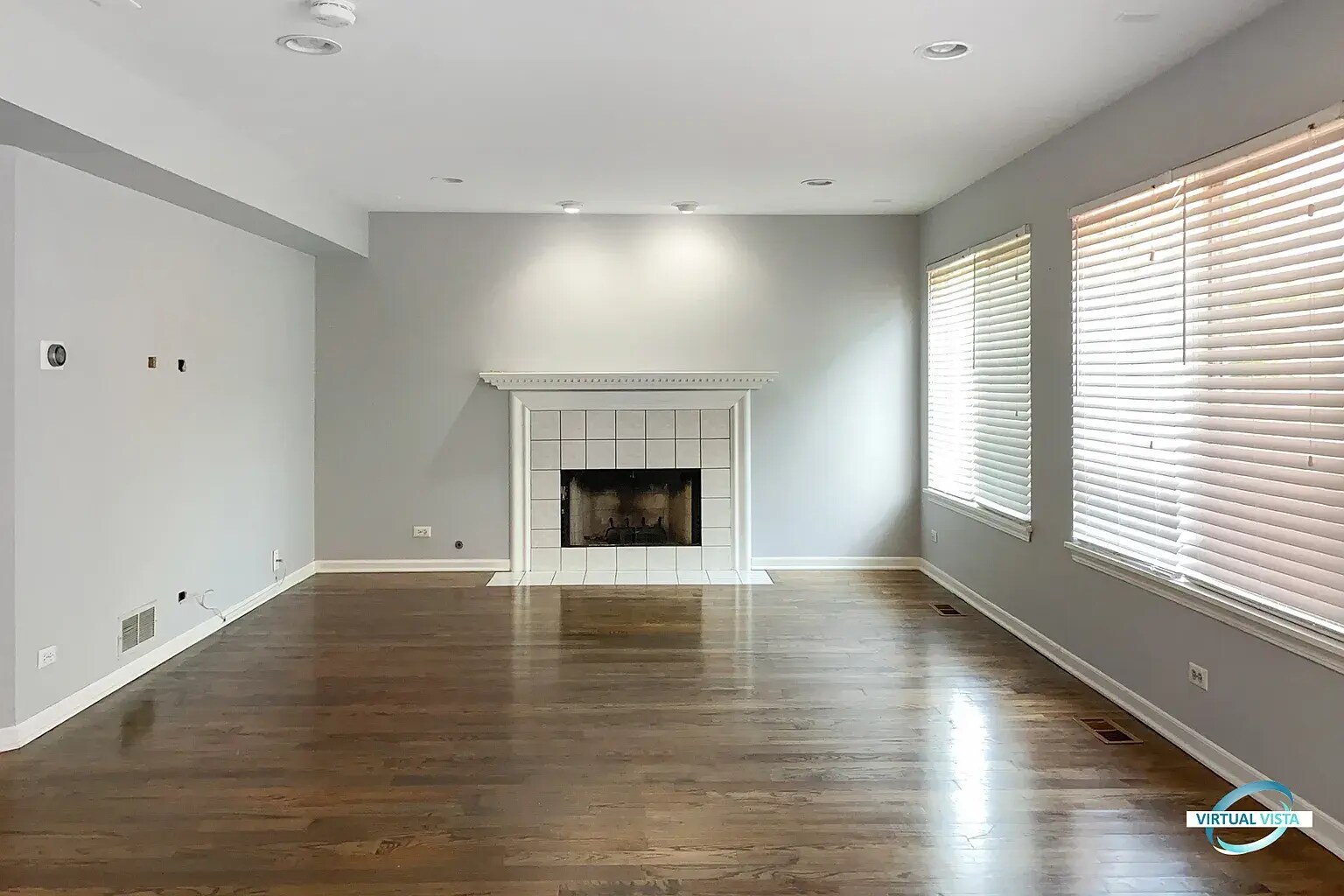 Building Photo - 3270 Hopewell Dr