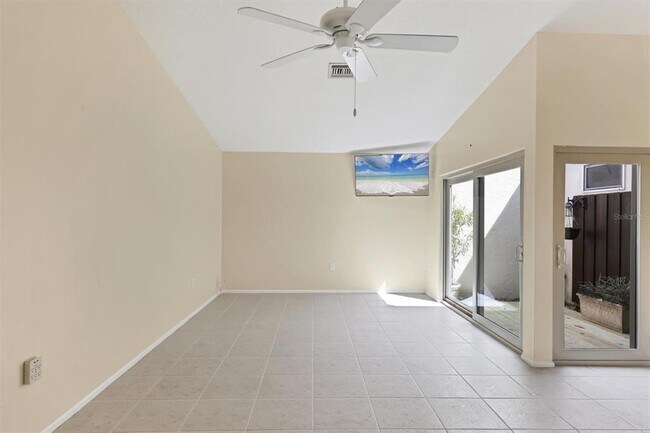 Building Photo - 3638 Glen Oaks Manor Dr