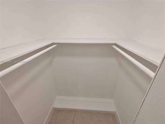 Building Photo - 1812 N 40th Ave