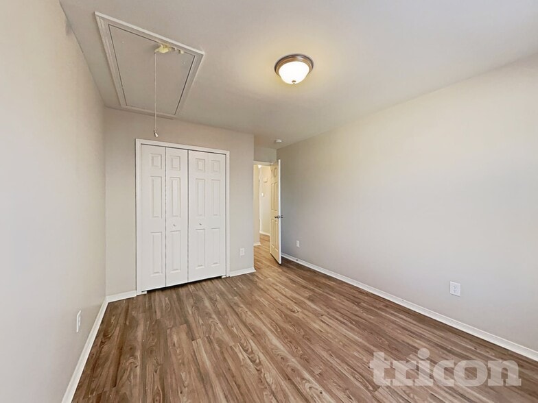 Building Photo - 1528 April Knoll Ct