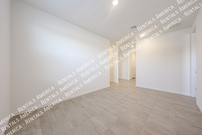 Building Photo - 35581 N Thicket Wy