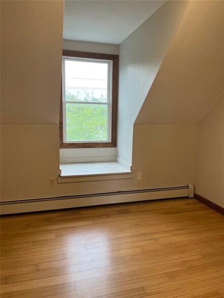 Building Photo - 3 Buttonwood St