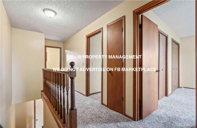 Building Photo - 1102 Jeff Cir