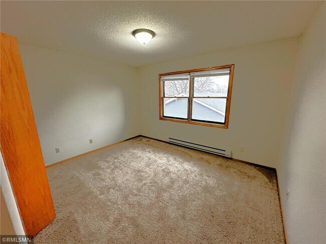 Building Photo - 704 8th St N