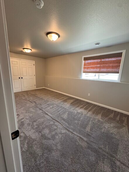 Building Photo - 2311 Eagle Valley Dr S