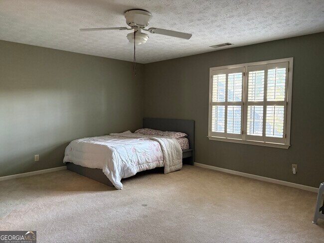 Building Photo - 1224 Hunters Dr