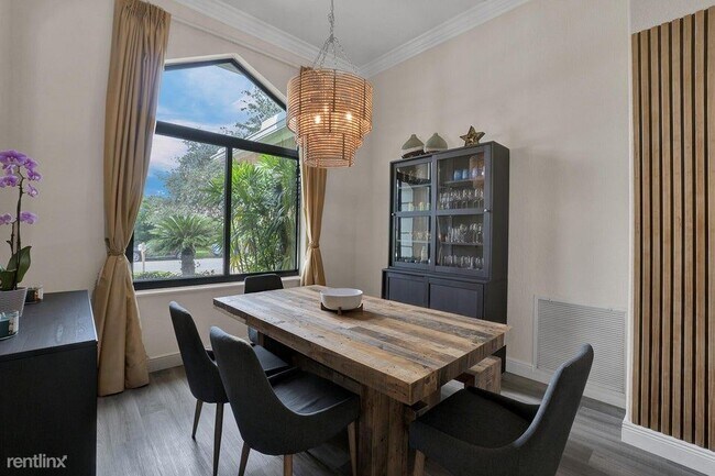 Building Photo - 4 br, 3 bath House - 5718 NW 50th Dr