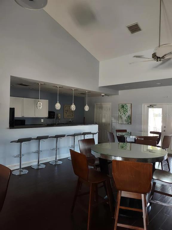 Building Photo - 3893 Pompano Dr SE