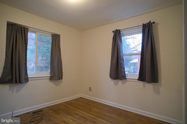 Building Photo - 206 Wayne Ave