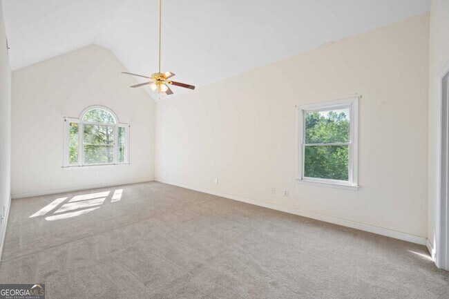Building Photo - 219 Deerhill Dr