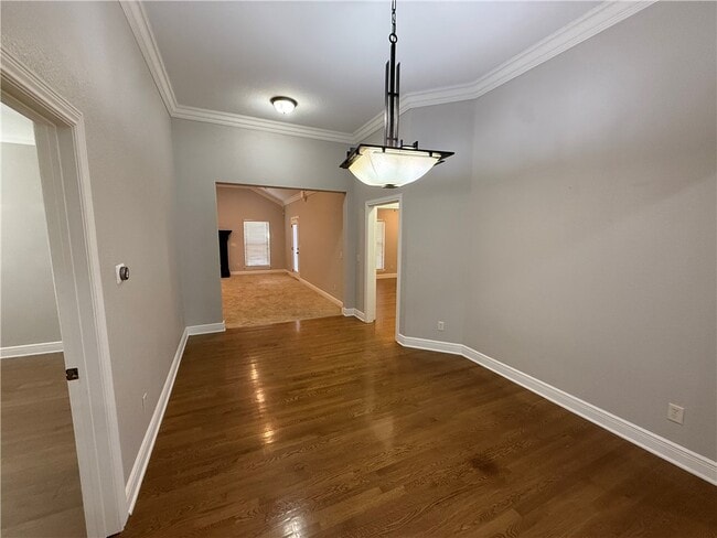 Building Photo - 6665 W Valley View Rd