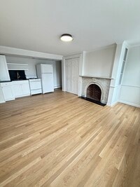 Building Photo - 313 Essex St