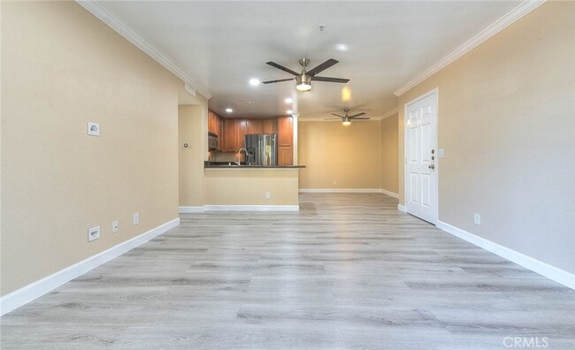 Building Photo - Beautiful 2 bedroom 2 bath condo in Corona...