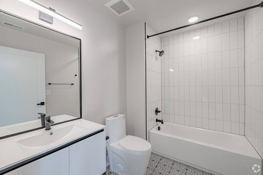 1BR, 1BA - Bathroom - The Xander