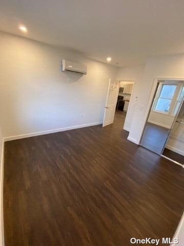 Building Photo - 79-78 77th Rd