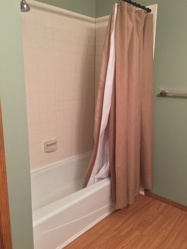 Building Photo - 1711 W Koch St