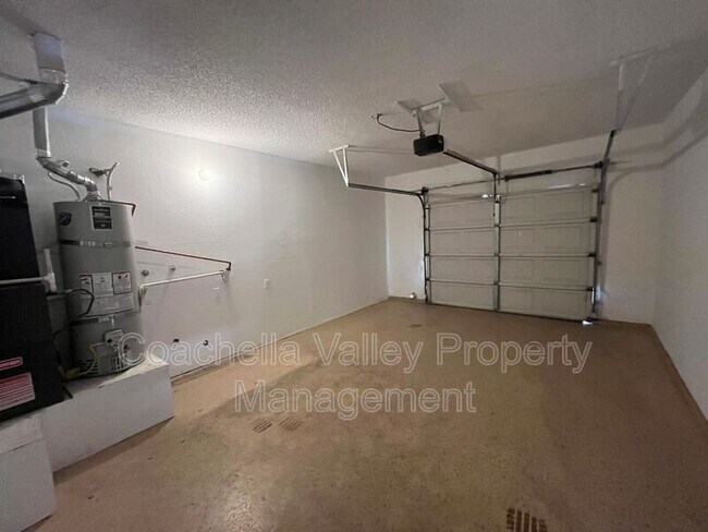 Building Photo - 32205 Cielo Vista Rd