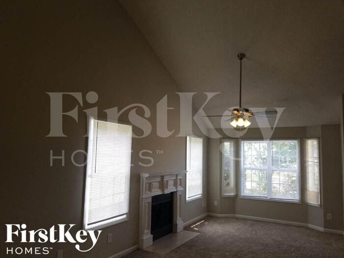 Building Photo - 1305 St Isabella Ct