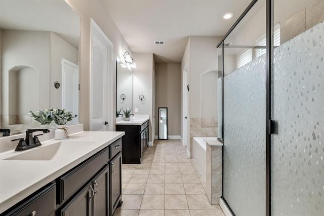 Building Photo - 7148 Chelsea Dr