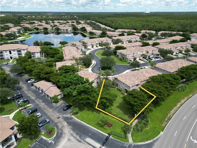 Building Photo - 9999 Chiana Cir