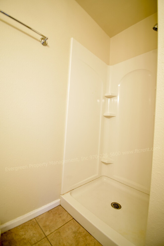 Building Photo - Fantastic 4-Bedroom in Ft. Collins