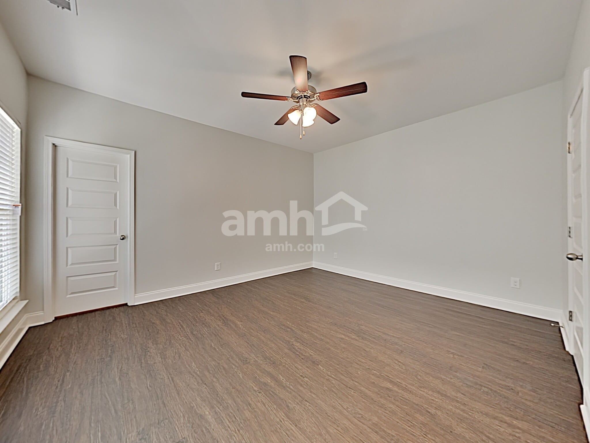 Building Photo - 5512 Central Grove Sq