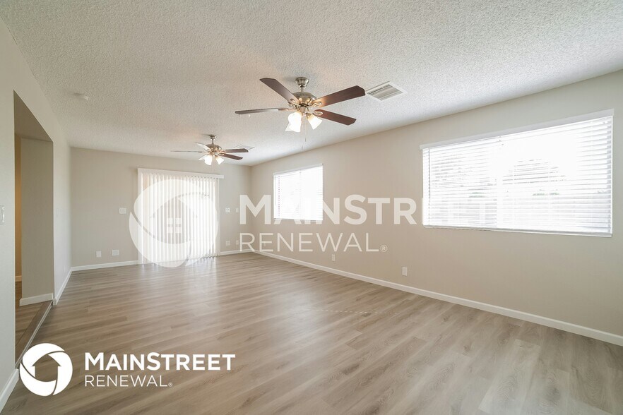 Building Photo - 7227 W Turquoise Ave