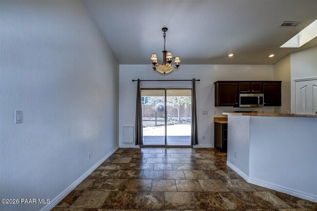 Building Photo - 6815 E Kilkenny Pl