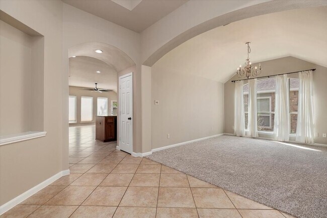 Building Photo - 26886 Treasures Ridge Dr