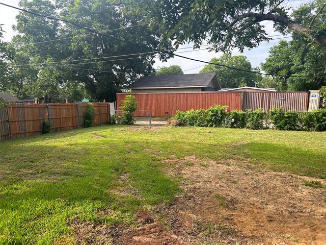 Building Photo - 710 E Daugherty Dr
