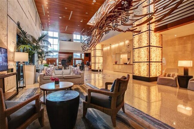 Building Photo - 6801 Collins Ave