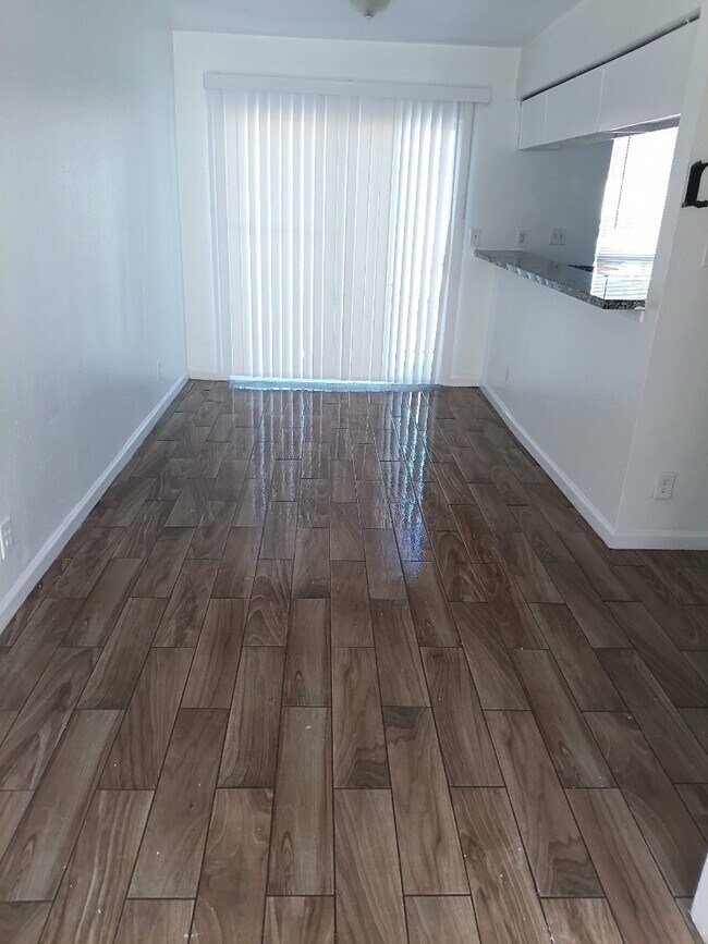 Building Photo - 6200 W Tidwell Rd