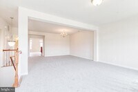 Building Photo - 365 Chessington Dr