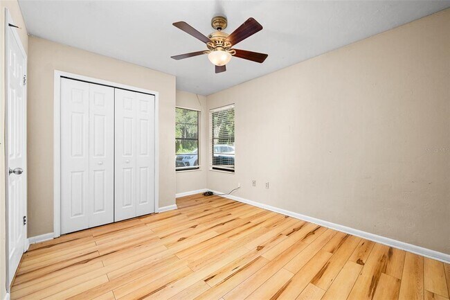 Building Photo - 4427 SW 21st Ln