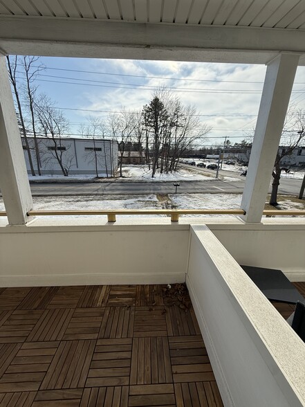 Building Photo - 1050 Princetown Rd